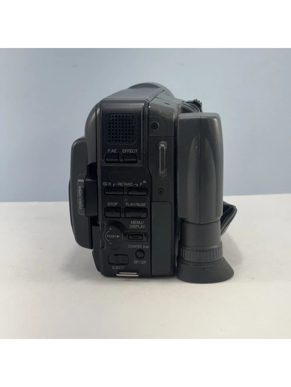 JVC GR-AXM225U Compact VHS C Camcorder Tested NO BATTERY